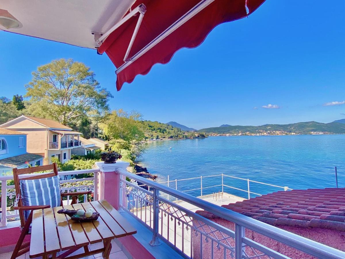 Seafront Villa Ourania Mesongí Exterior photo